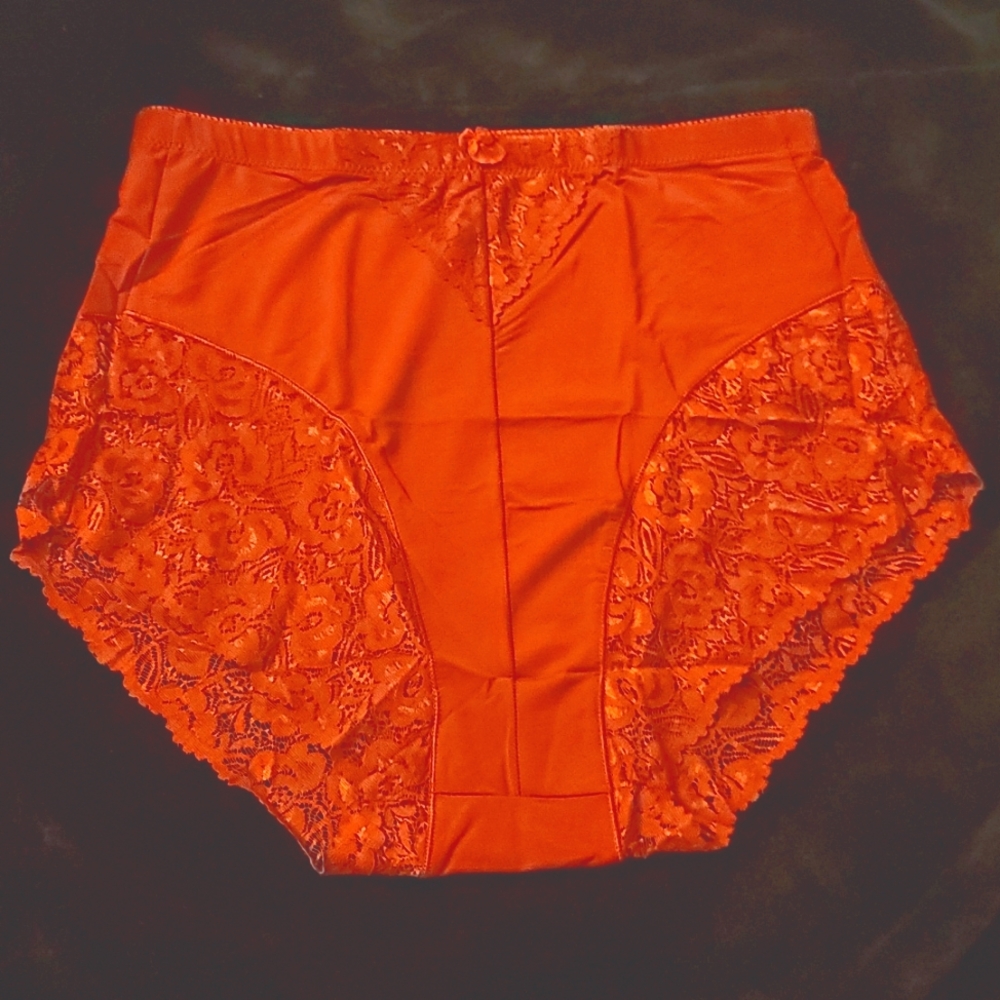 K's Classy Ass Panty 4x dark red lace silk tummy